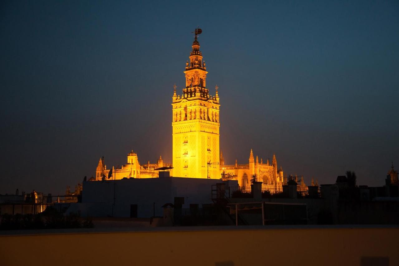 Guzman El Bueno Suites Seville Luaran gambar