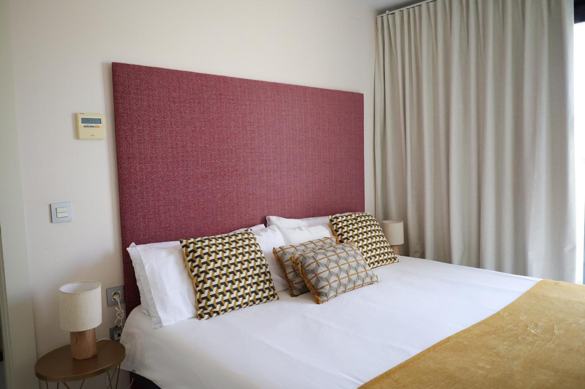 Guzman El Bueno Suites Seville Luaran gambar