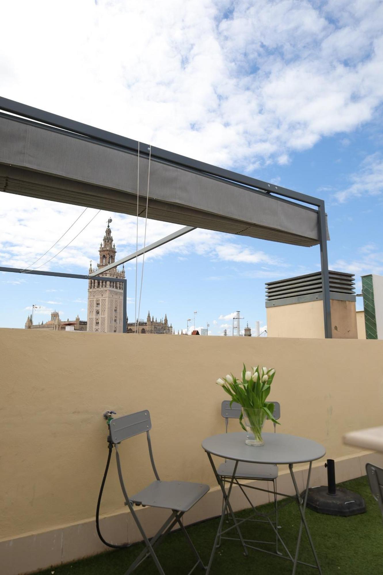 Guzman El Bueno Suites Seville Luaran gambar