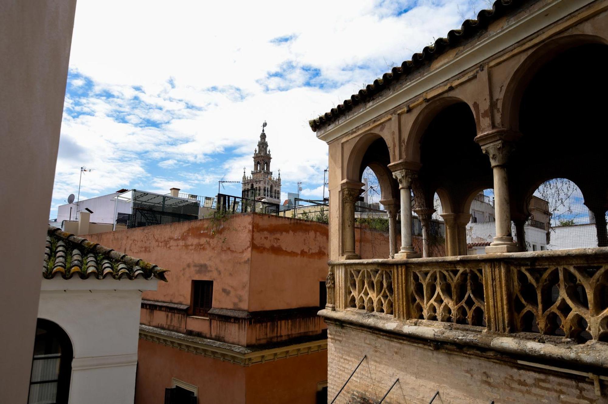 Guzman El Bueno Suites Seville Luaran gambar