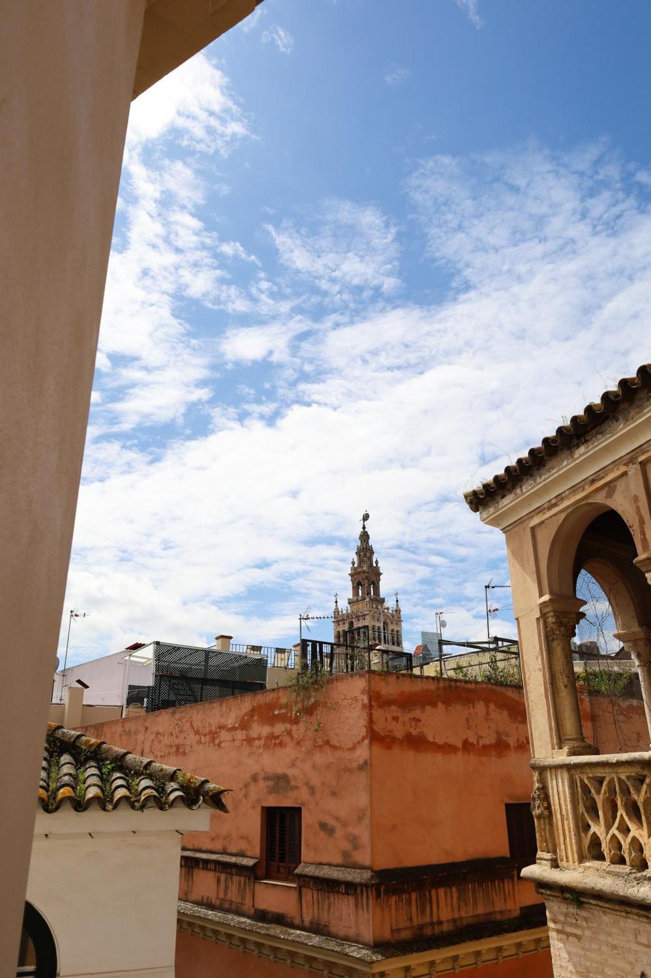 Guzman El Bueno Suites Seville Luaran gambar