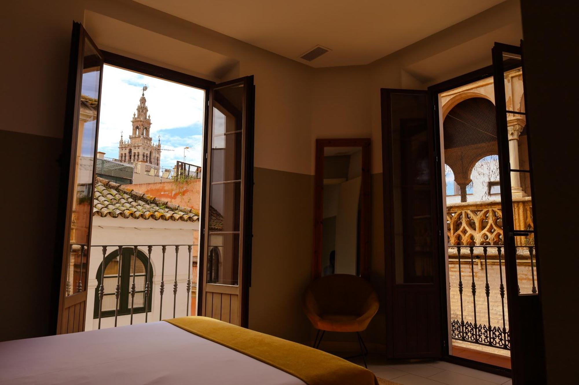 Guzman El Bueno Suites Seville Luaran gambar