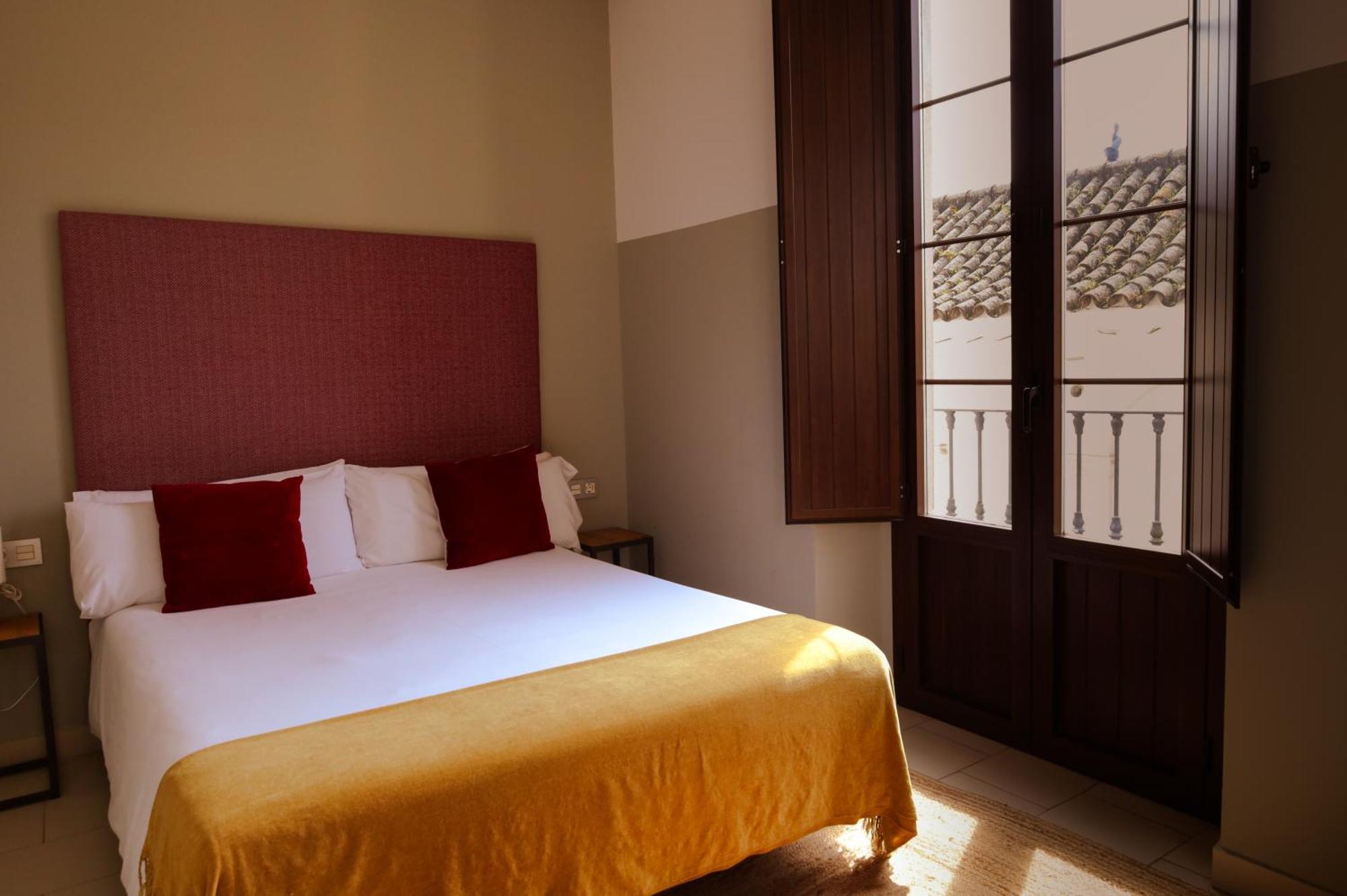 Guzman El Bueno Suites Seville Luaran gambar