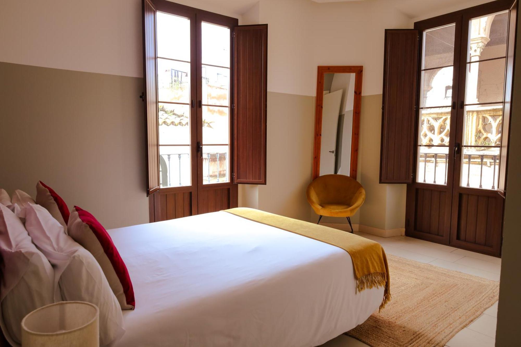 Guzman El Bueno Suites Seville Luaran gambar